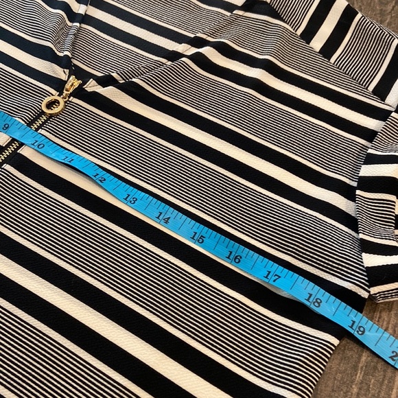 Calvin Klein Striped V neck Blouse - Picture 5 of 7